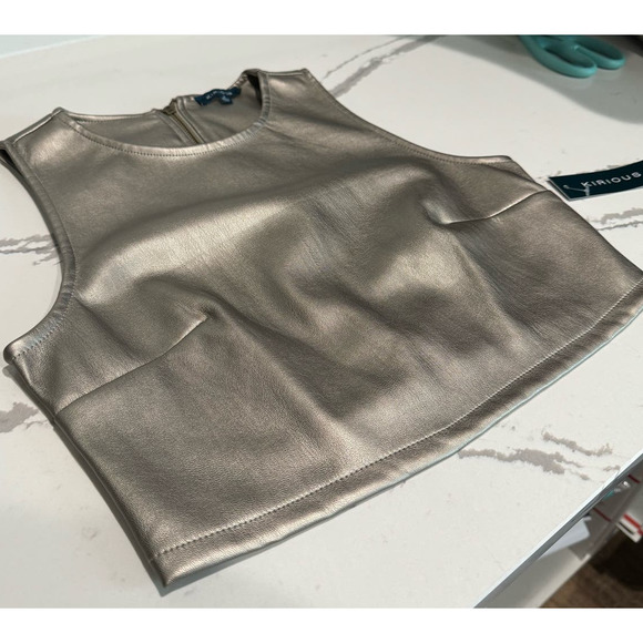 NWT Kirious Women's Metallic Faux Leather Crop Top Full-Zip Size‎ Small - Picture 1 of 6